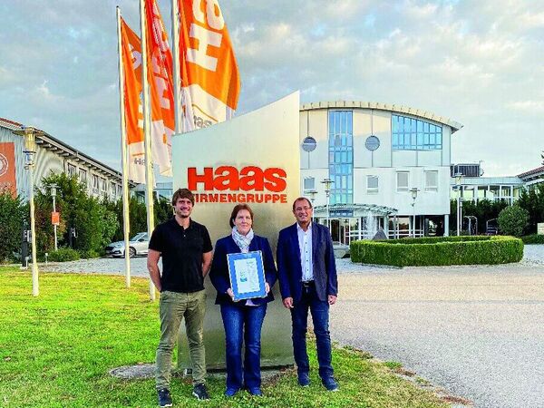 Haas Fertigbau für Finanzstärke und Nachhaltigkeit ausgezeichnet